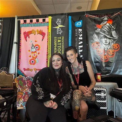 SPARK-ศิลปินที่ได้รับการรับรองคว้าเกียรติยศสูงสุดที่ CPA Tattoo Expo จัดแสดงค...