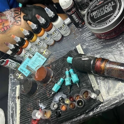 Tattoo Studios รายงานความต้องการที่เพิ่มขึ้นในกลุ่มแรก - ลูกค้าเวลา