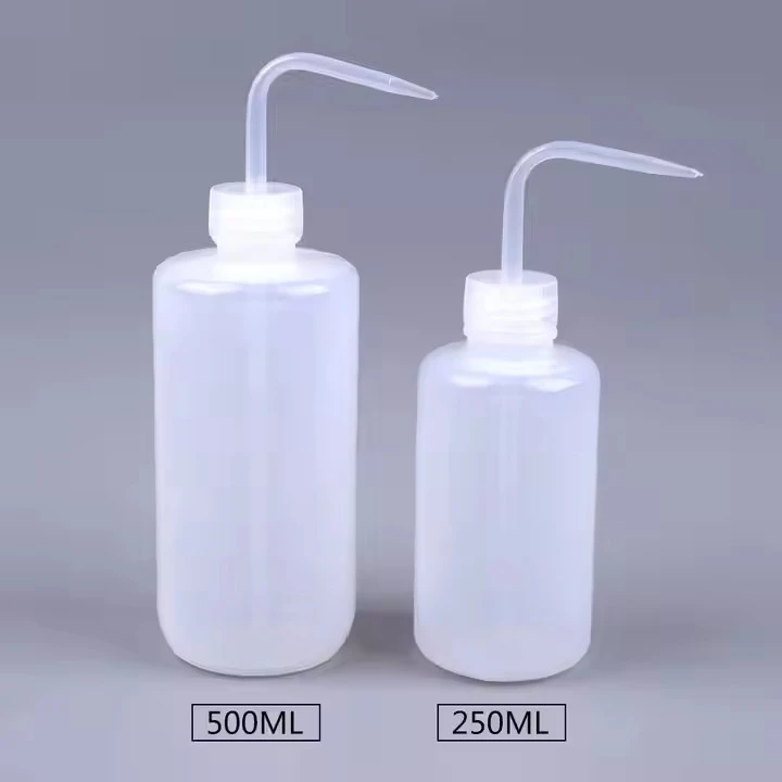 รอยสักพลาสติกบีบขวดล้าง